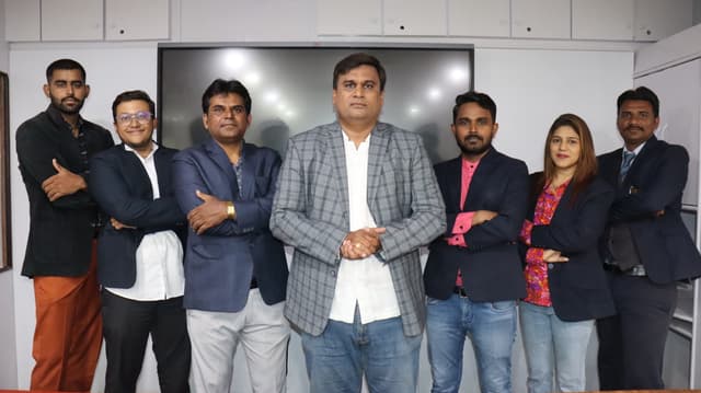 Shiv Murkute Sir – Fundamental Mathematics & General Studies Expert